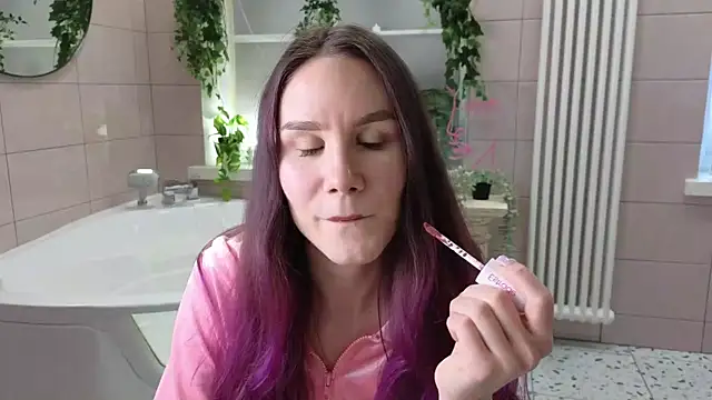 Snapshot of Clare__Florence chatting on March 2025 01:40:02 PM Clare Florence online show from March 2025 01:40:02 PM