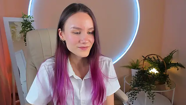 Snapshot of Clare__Florence chatting on March 2025 01:46:02 PM Clare Florence online show from March 2025 01:46:02 PM