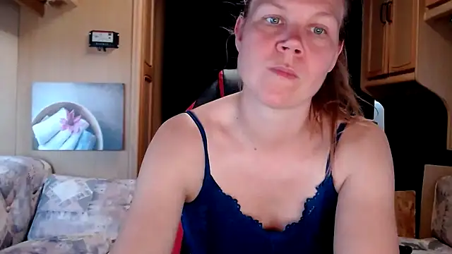 Snapshot of CallMeMaria chatting on January 2025 03:29:02 PM CallMeMaria online show from January 2025 03:29:02 PM