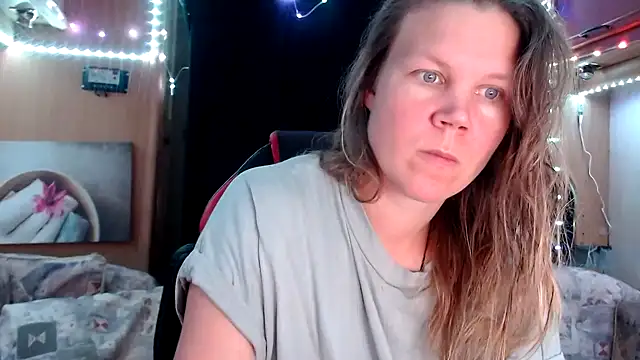 Snapshot of CallMeMaria chatting on January 2025 12:54:02 PM CallMeMaria online show from January 2025 12:54:02 PM