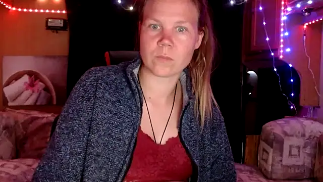 Snapshot of CallMeMaria chatting on January 2025 04:27:02 PM CallMeMaria online show from January 2025 04:27:02 PM