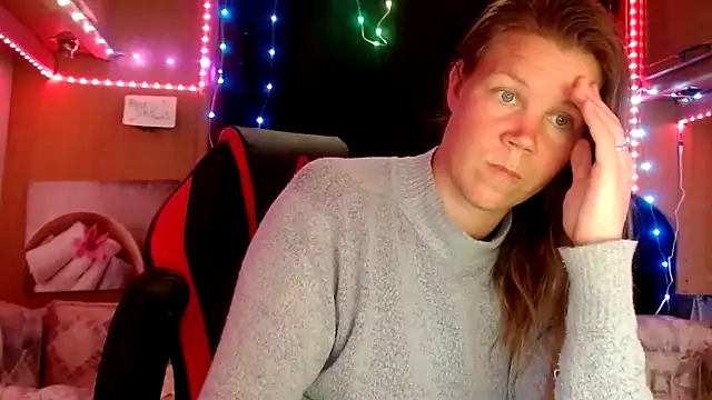 Snapshot of CallMeMaria chatting on February 2025 03:06:01 PM CallMeMaria online show from February 2025 03:06:01 PM