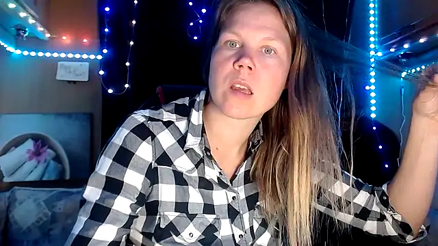 Snapshot of CallMeMaria chatting on February 2025 04:53:02 PM CallMeMaria online show from February 2025 04:53:02 PM