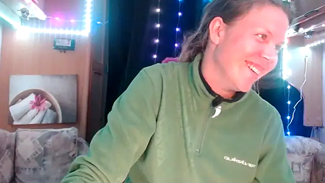 Snapshot of CallMeMaria chatting on February 2025 09:09:01 PM CallMeMaria online show from February 2025 09:09:01 PM