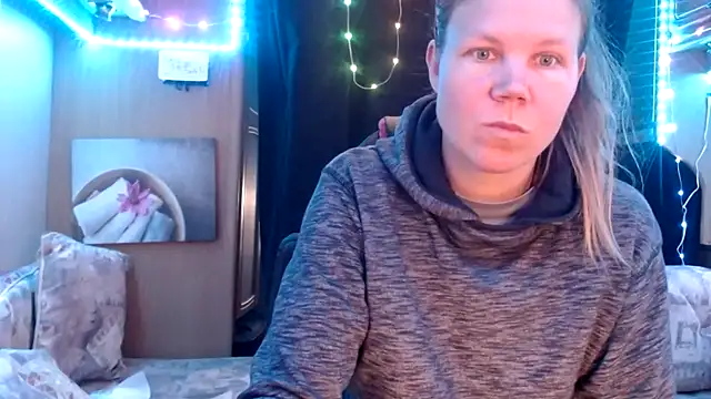 Snapshot of CallMeMaria chatting on March 2025 10:07:02 AM CallMeMaria online show from March 2025 10:07:02 AM