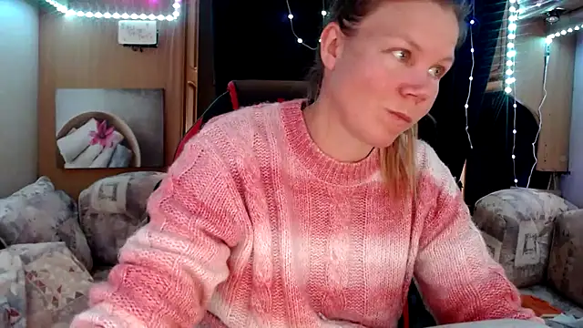 Snapshot of CallMeMaria chatting on March 2025 11:06:01 AM CallMeMaria online show from March 2025 11:06:01 AM