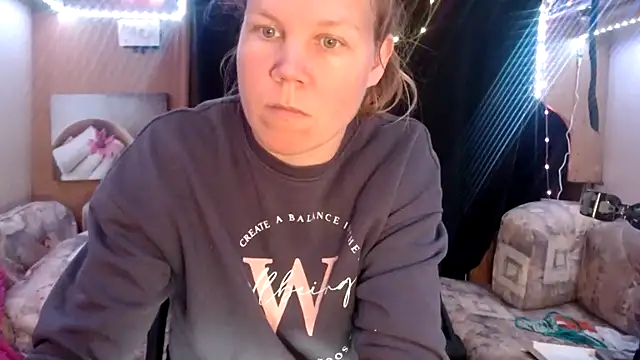 Snapshot of CallMeMaria chatting on March 2025 11:21:02 AM CallMeMaria online show from March 2025 11:21:02 AM