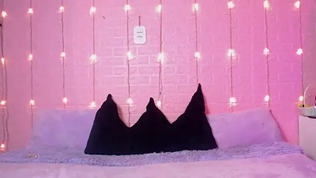 Snapshot of wet_valery chatting on February 2026 09:04:01 PM wet valery online show from February 2026 09:04:01 PM