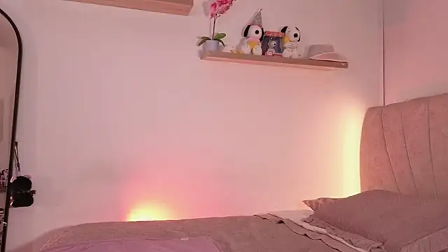 Snapshot of sweetlittlevenus chatting on July 2026 09:06:02 PM sweetlittlevenus online show from July 2026 09:06:02 PM