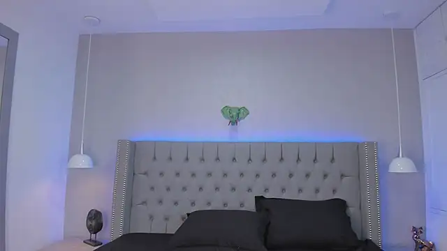 Emiliana Rios online show from March 2025 03:37:01 AM