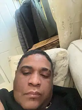 Snapshot of castro0416 chatting on March 2025 09:08:02 PM castro0416 online show from March 2025 09:08:02 PM