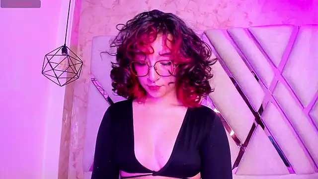 Snapshot of Kanela_miller_ chatting on June 2026 01:31:01 PM Kanela miller online show from June 2026 01:31:01 PM