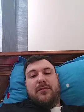 Snapshot of hugedickedd chatting on February 2026 08:21:01 AM hugedickedd online show from February 2026 08:21:01 AM