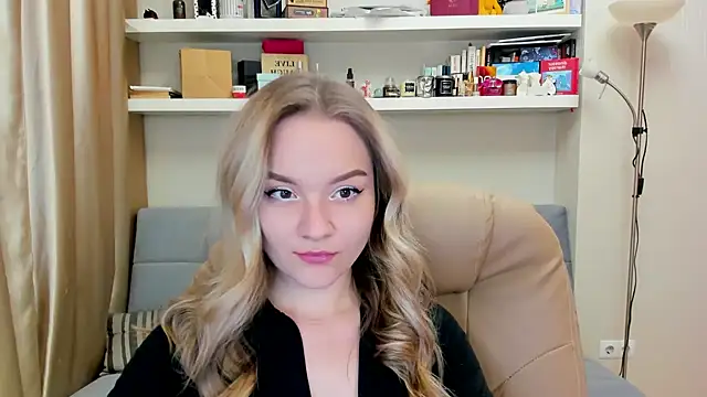 Kara Smith  online show from December 2024 12:00:02 AM