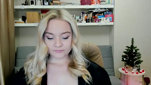 Kara Smith  online show from December 2025 12:49:02 AM