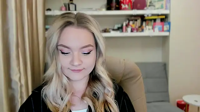 Snapshot of Kara_Smith_ chatting on March 2026 11:01:01 PM Kara Smith online show from March 2026 11:01:01 PM