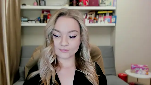 Snapshot of Kara_Smith_ chatting on March 2026 10:32:01 PM Kara Smith online show from March 2026 10:32:01 PM