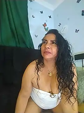 Snapshot of AlexaNovoa_ chatting on June 2026 01:45:01 AM AlexaNovoa online show from June 2026 01:45:01 AM