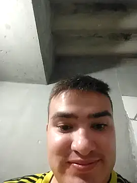 Snapshot of Andy-rtg chatting on March 2025 04:30:02 AM Andy-rtg online show from March 2025 04:30:02 AM