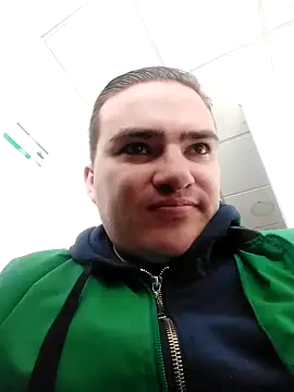 Snapshot of Andy-rtg chatting on October 2025 03:57:02 PM Andy-rtg online show from October 2025 03:57:02 PM