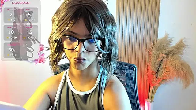 Snapshot of Milabrown_ chatting on October 2025 05:09:01 PM Milabrown online show from October 2025 05:09:01 PM