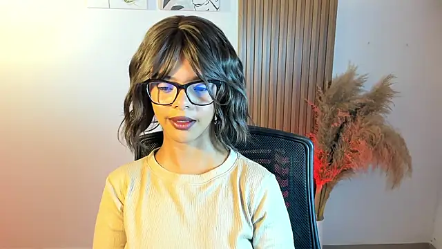 Snapshot of Milabrown_ chatting on October 2025 09:13:02 PM Milabrown online show from October 2025 09:13:02 PM
