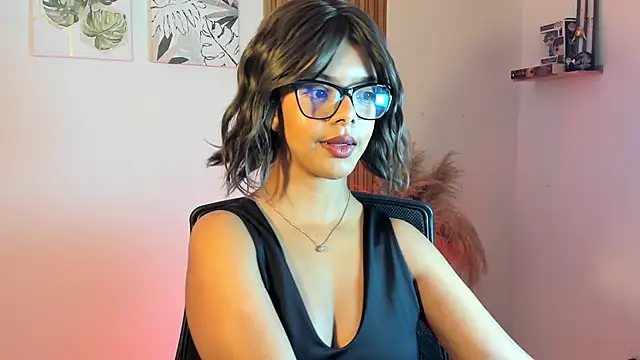 Snapshot of Milabrown_ chatting on October 2025 06:17:02 PM Milabrown online show from October 2025 06:17:02 PM
