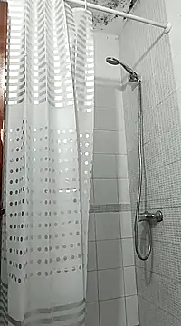 Snapshot of crazyweelove chatting on March 2025 01:35:01 AM crazyweelove online show from March 2025 01:35:01 AM