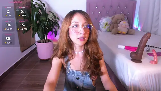 Snapshot of catalina_uwu chatting on May 2026 10:59:01 PM catalina uwu online show from May 2026 10:59:01 PM