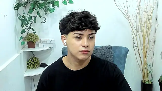 Snapshot of Sam_Daves chatting on March 2026 03:05:02 PM Sam Daves online show from March 2026 03:05:02 PM