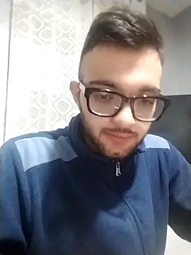 Snapshot of Francescodicristina44 chatting on February 2026 03:21:02 AM Francescodicristina44 online show from February 2026 03:21:02 AM