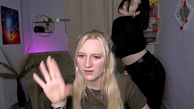 Snapshot of madam_uliis chatting on February 2026 06:17:02 PM madam uliis online show from February 2026 06:17:02 PM
