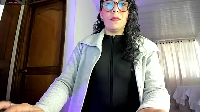 Snapshot of mia_velvet1 chatting on April 2026 12:30:01 PM mia velvet1 online show from April 2026 12:30:01 PM