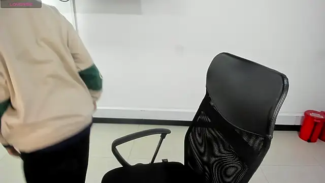 Snapshot of jenn_cg chatting on November 2025 10:04:02 PM jenn cg online show from November 2025 10:04:02 PM