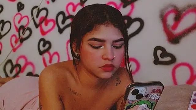 kityy playful online show from October 2025 08:03:02 PM