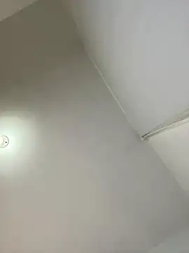 Ivelleee  online show from June 2026 10:41:01 PM