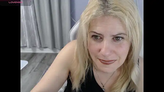 BellaStar84 online show from November 2025 11:58:01 AM