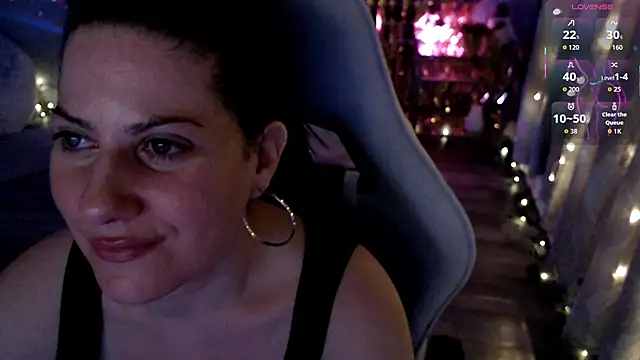 Snapshot of BellaStar84 chatting on April 2026 07:11:01 AM BellaStar84 online show from April 2026 07:11:01 AM