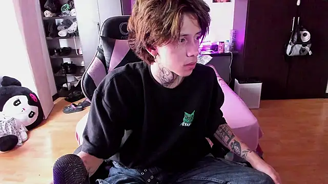 xIce Boy online show from February 2026 03:35:01 PM