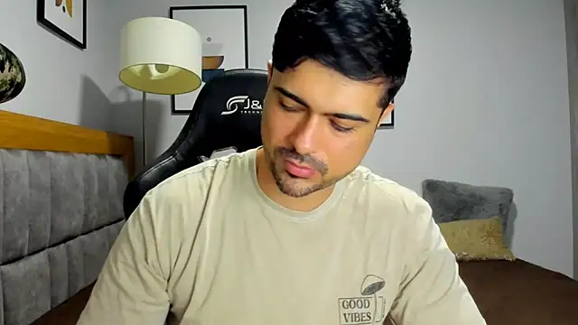 Dante Storm online show from December 2025 04:06:02 AM