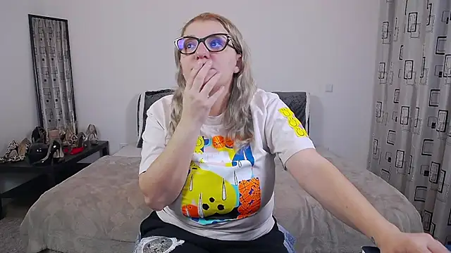 Snapshot of SharronAlexa chatting on February 2026 11:15:02 AM SharronAlexa online show from February 2026 11:15:02 AM