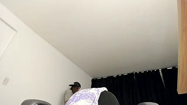 Hat girl online show from July 2026 05:09:02 AM