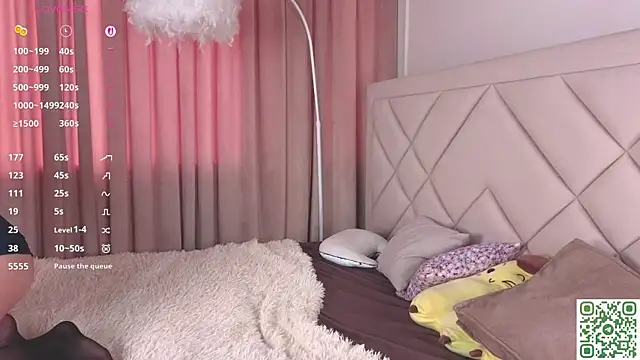 NormaCusson online show from October 2025 07:40:02 AM