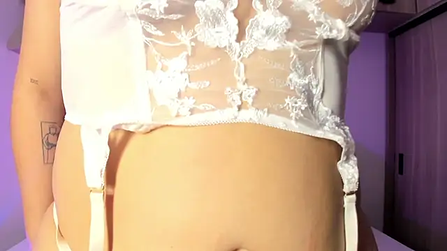 eva sainnt online show from April 2026 12:52:02 AM