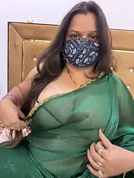 Catchybusty online show from May 2026 08:32:01 AM