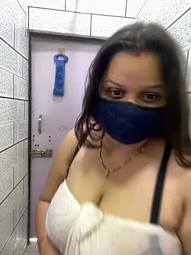 Catchybusty online show from July 2026 05:24:01 AM