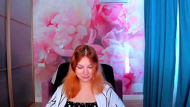 Snapshot of AngelinaLow chatting on April 2026 05:29:01 AM AngelinaLow online show from April 2026 05:29:01 AM
