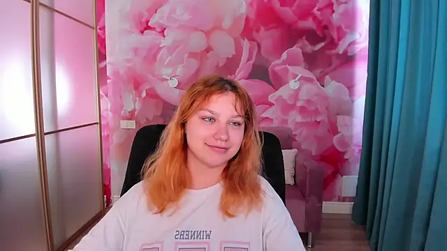 Snapshot of AngelinaLow chatting on May 2026 11:31:02 AM AngelinaLow online show from May 2026 11:31:02 AM