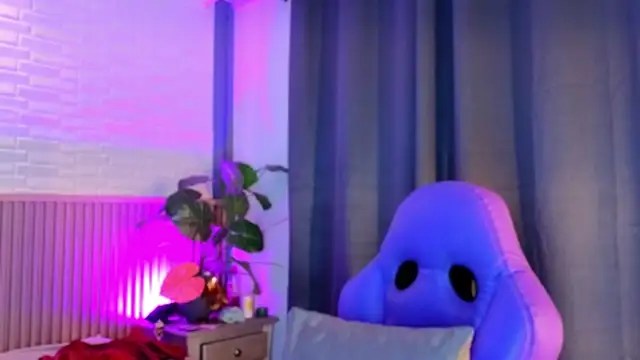 TiffanyWalk online show from January 2026 11:45:02 AM