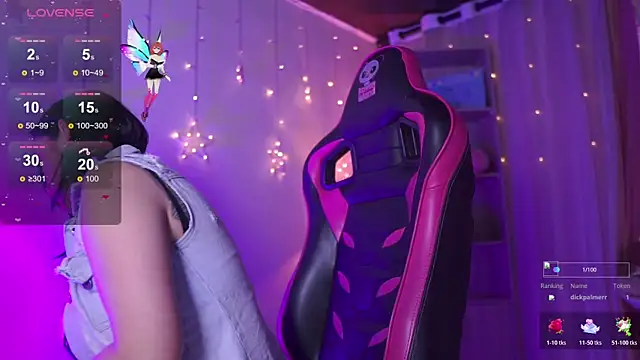 Madison Mayer online show from November 2025 01:00:02 PM